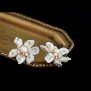 Handmade Baroque pearl floral stud